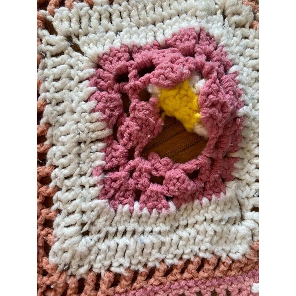 VTG Granny 3D Rose Square Crochet Afghan Blanket Pink White Handmade Flower Yell